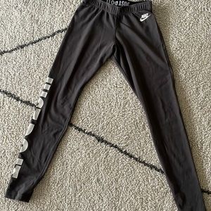 Size small Nike leggings